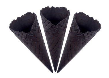 Kleur Sugar Cones With van de roomijs de Zwarte Houtskool 23 Graadhoek