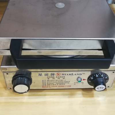 Commerciële Cone Baker Semi-Automatische besturing met 290 W * 400 D * 180 H mm Specificaties