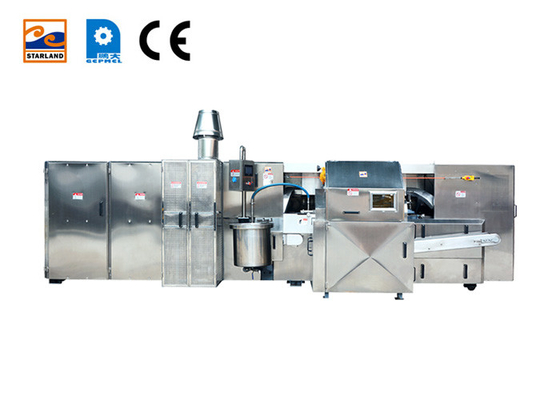 De gerolde Knapperige Kegel die van Sugar Cone Production Line Cookies Machine maakt
